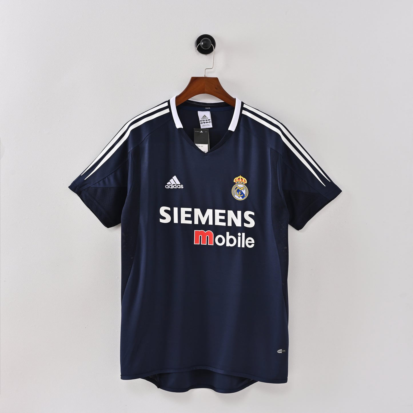 04-05 Real Madrid Kit