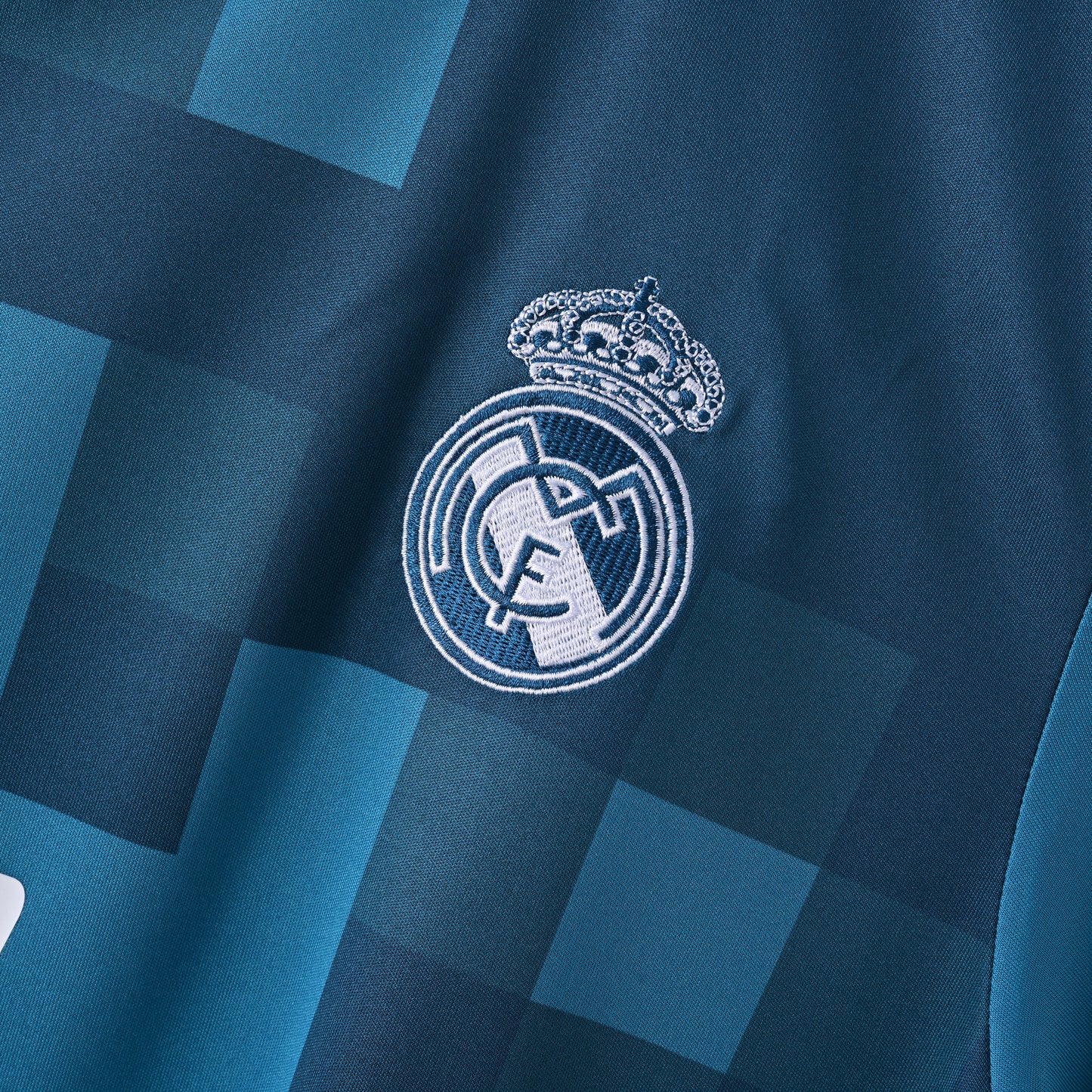 17-18 Real Madrid Away Kit